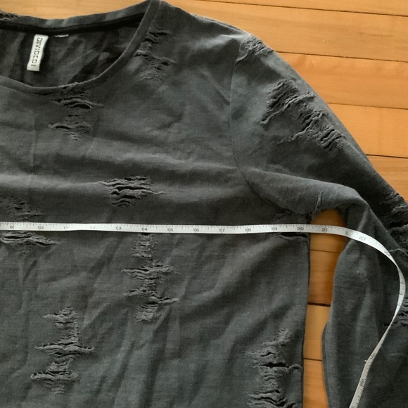 Dystopian long sleeve h&m divided - Picture 3 of 4